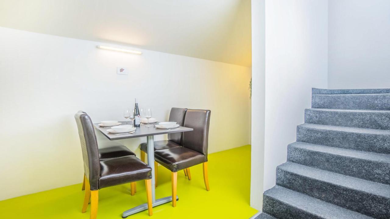 Penzion A Restaurace 14 Hostinné Exteriér fotografie